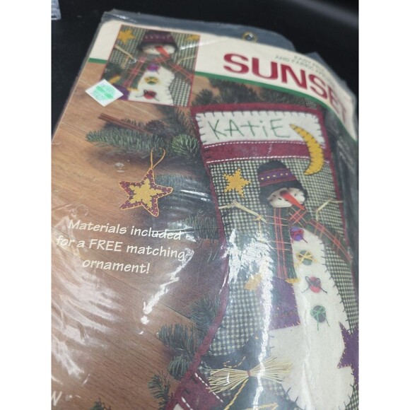 Sunset Felt Stocking Applique Kit Snowman Christmas Craft New Old Stock NOS 18" - Picture 7 of 7